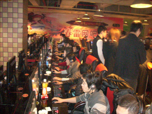 ThunderTalk Gaming 战胜 Weibo Gaming ， Top Esports 击败 JD Gaming 于 LPL 分裂 2 2025